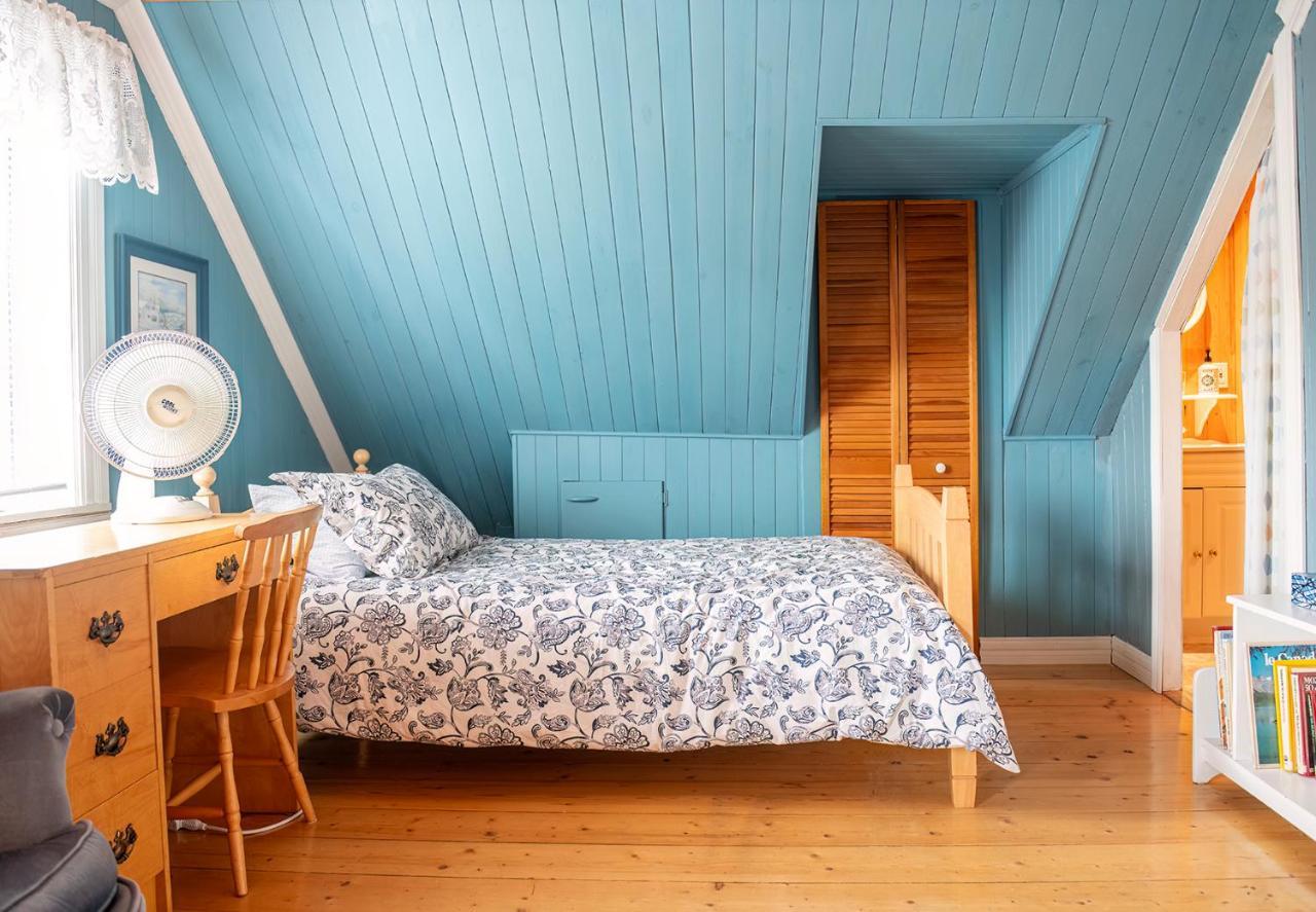 Bed & Cafe Petit Papillon Panzió Grandes-Bergeronnes Kültér fotó